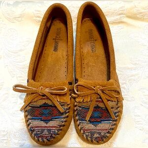 Minnetonka Moccasins in Traditional Nubuck and Southwestern design